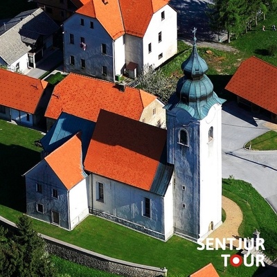 The first May devotions in Slovenia were celebrated at the Church of the Virgin’s Name in Kalobje