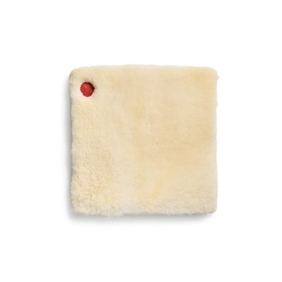 Iz volne ovčk na domačiji Hvalc nastajajo unikatni izdelki.