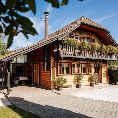 Brunarica Holidays Draga očara s svojo domačnostjo.