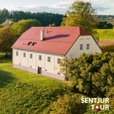 V Unišah si lahko ogledamo rojstno hišo Antona Martina Slomška.