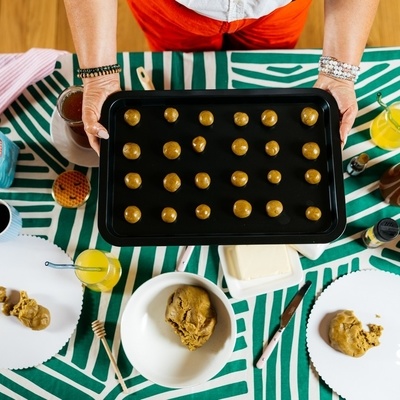Ustvarjalnica je primerna za predšolske in osnovnošolske otroke ter odrasle.